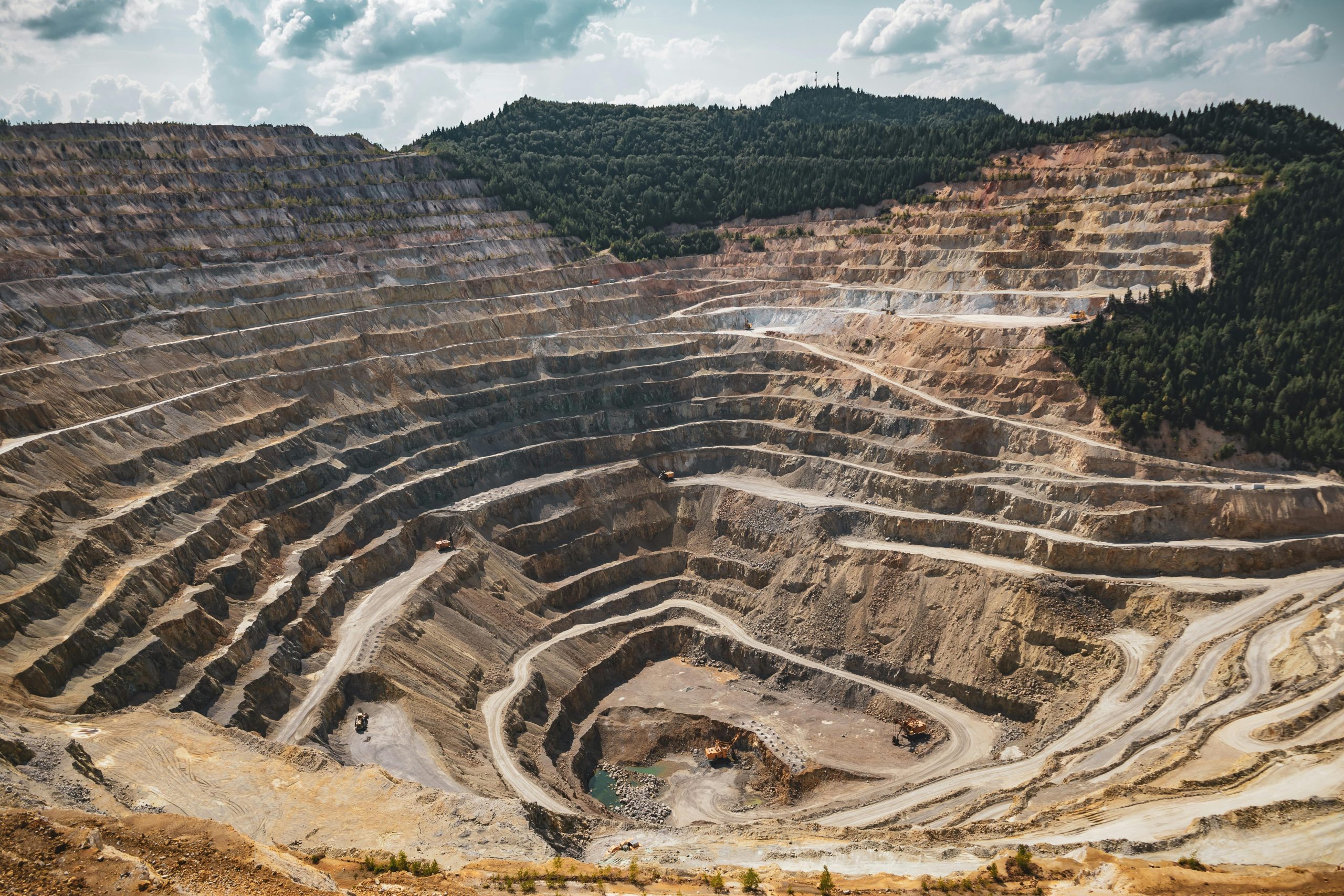 An In-Depth Analysis of Hecla Mining Stock