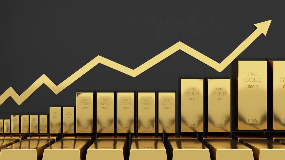 Exploring the Benefits of Gold Royalty Stocks